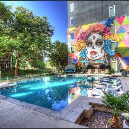 Beautiful Riverwalk Apt With Full Amenities, King Bed & Free Parking San Antonio Exterior photo